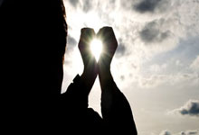 詹姆斯谈险胜：向塞尔维亚致敬 库里和恩比德发挥出色